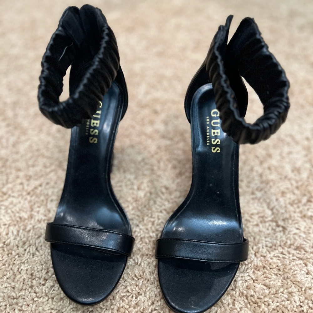 Guess heels. 6 1/2